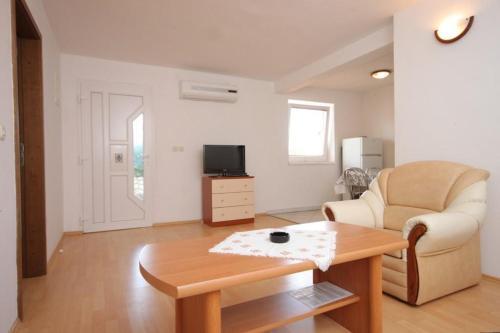 Apartment Mali Losinj 3042c