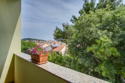 Apartments With A Parking Space Mali Losinj (losinj) - 16019