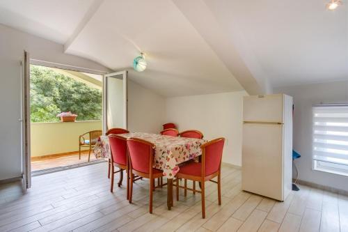 Apartments With A Parking Space Mali Losinj (losinj) - 16019