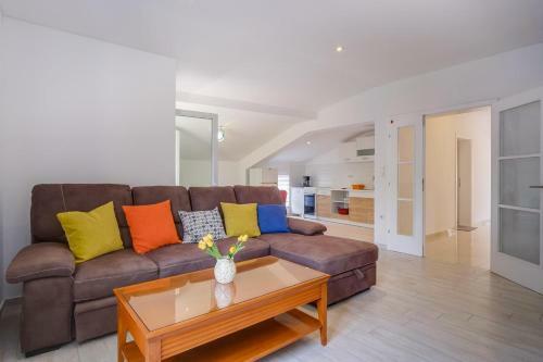 Apartments With A Parking Space Mali Losinj (losinj) - 16019