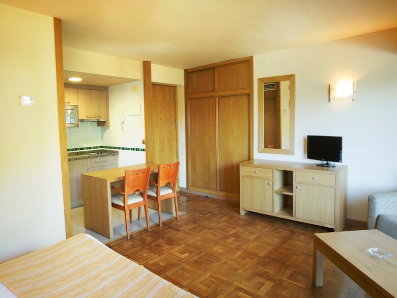 Apartamentos Ms Puerto Marina