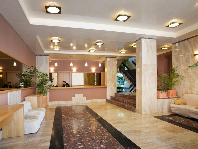 Apartamentos Ms Puerto Marina