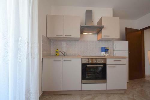 Apartments Petrica