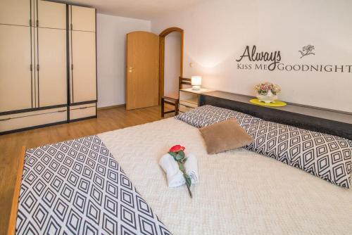 Apartment Malinska 13219a