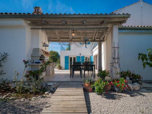 Holiday Home Leona