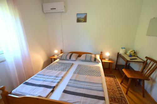 Hostal Rooms Nada