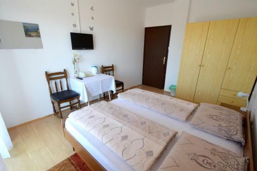 Hostal Rooms Nada