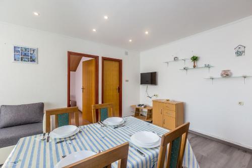 Apartment Malinska - Krk