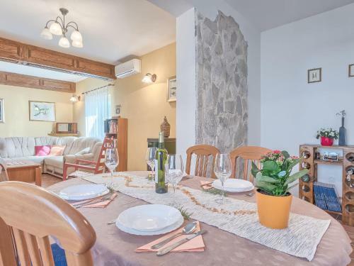 Peaceful Holiday Home In Marcana With A Handmade Fireplace