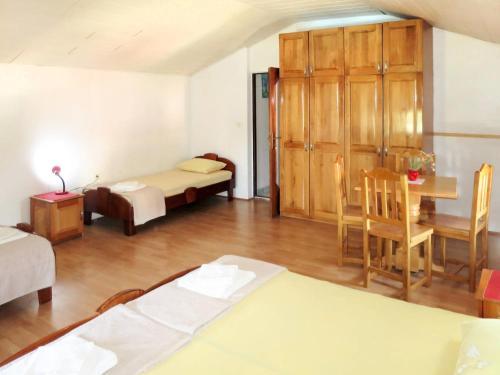 Holiday Home Haus Zid (rca407)