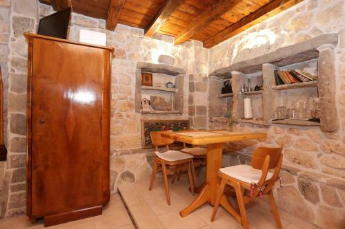 Holiday House With Wifi Gustirna (trogir) - 16218