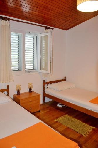 Apartments By The Sea Sevid (trogir) - 15404