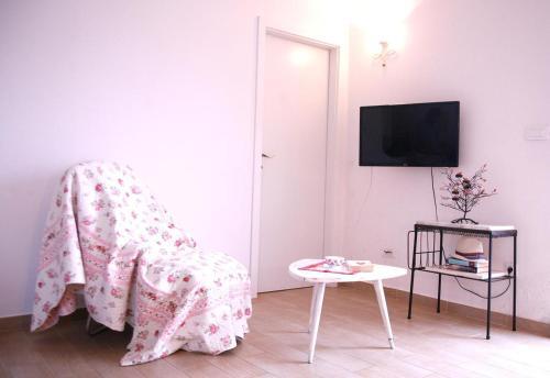 Apartments By The Sea Sevid (trogir) - 9125