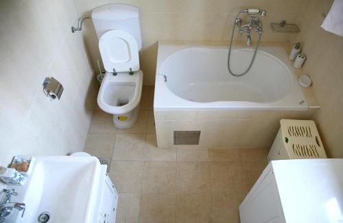 Apartments By The Sea Sevid (trogir) - 9125