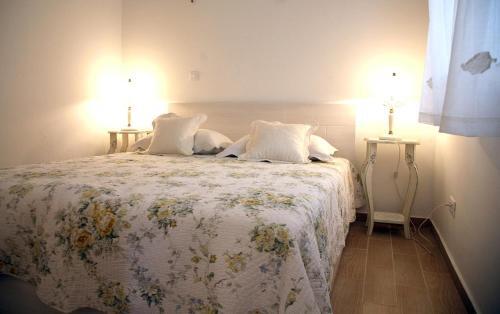 Apartments By The Sea Sevid (trogir) - 9125