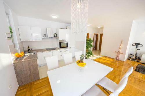 Apartment Haja