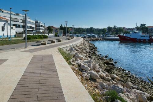 Luxury Apartment Olea With Jacuzzi & Pool