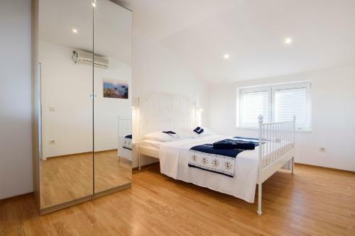 Holiday Home Apartments Bellamare