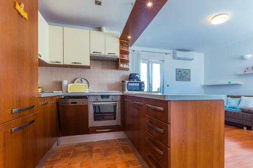 Adriano 2br Apartment With Terrace