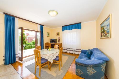 Apartment Zadar - Diklo 5809b