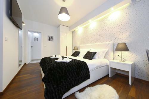Hostal Lipotica Luxury Accommodation