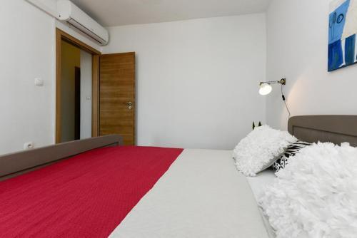 Apartments With Wifi Zadar - 15722