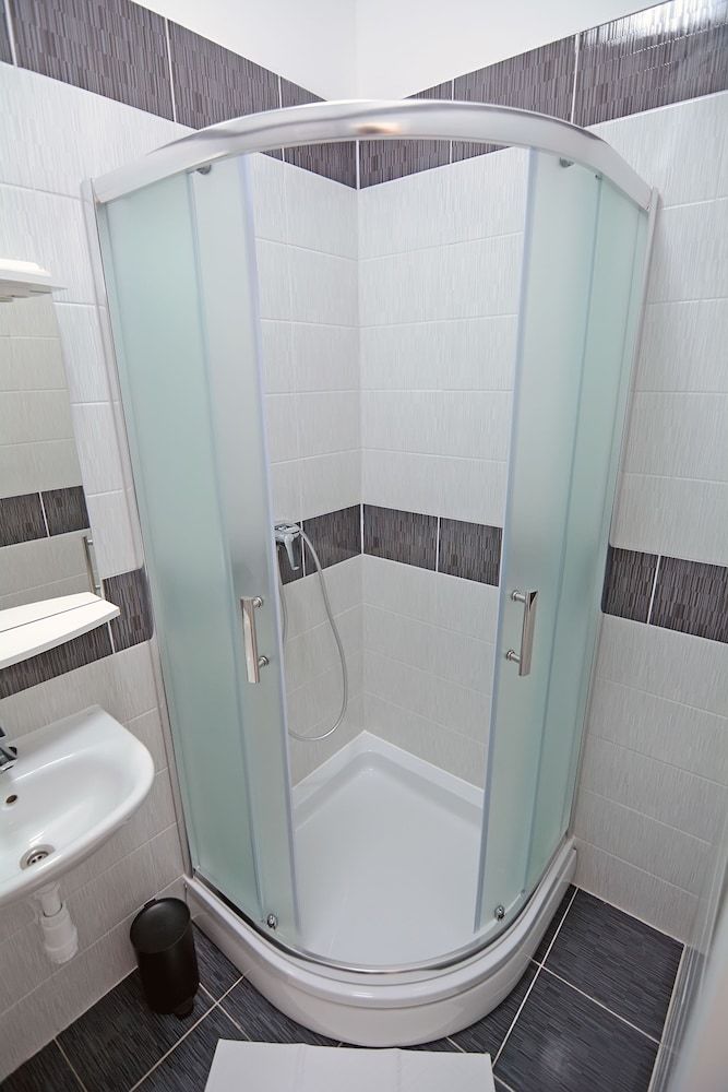 Hostal Virtus Apartments And Rooms