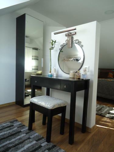 Apartment Spectre