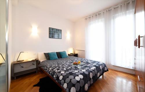 Corner Apartment