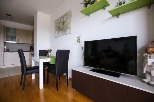 Apartment Deny