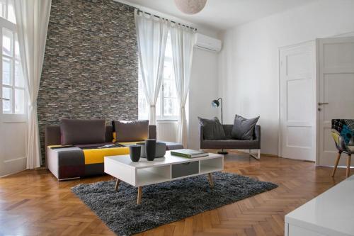 Apartments With Wifi Zagreb - 15096