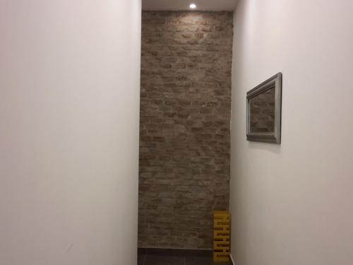Apartment 52