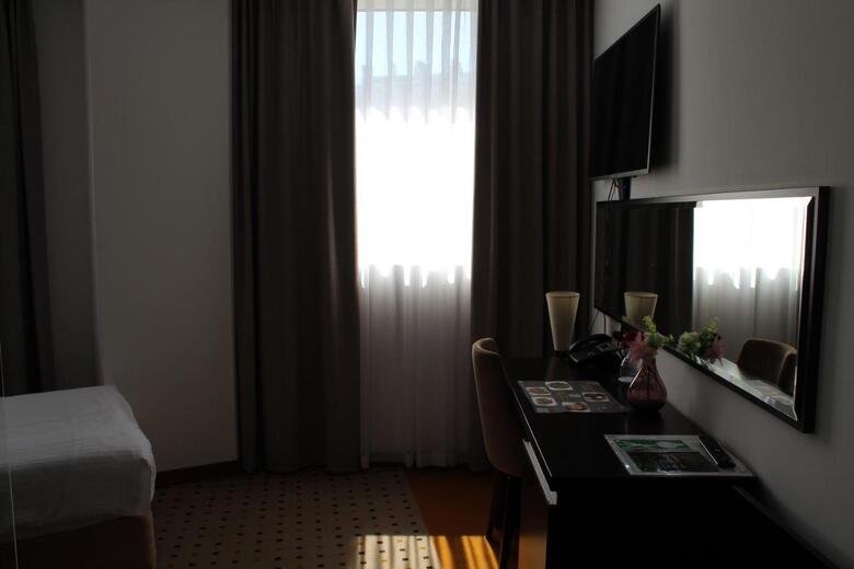 Hotel Diplomat