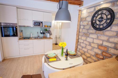 Apartment 63 - 2