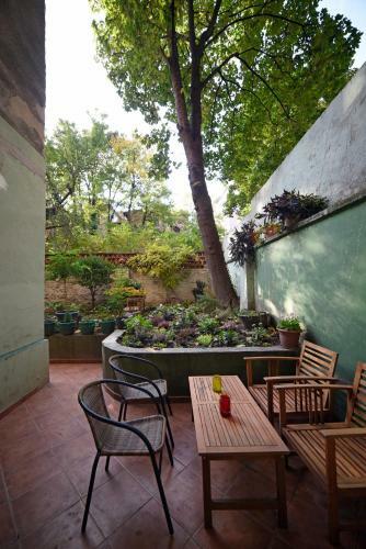 Apartment A.b.s. Secret Garden