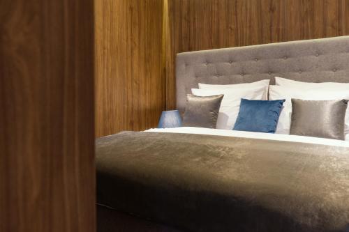 De?man Luxury Apartments