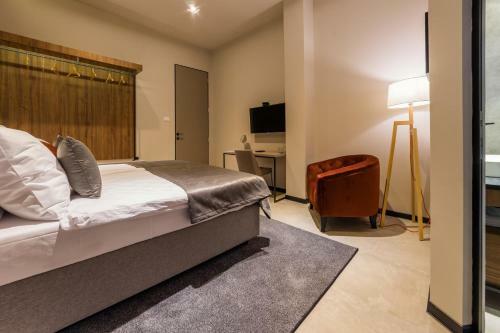 De?man Luxury Apartments