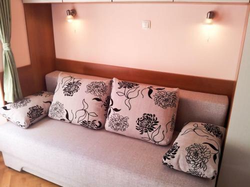 Studio Apartment In Zagreb With Balcony, Wifi, Washing Machine (3797-1)