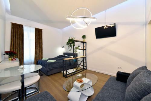 New And Modern Studio Apartment King M