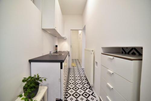 New And Modern Studio Apartment King M