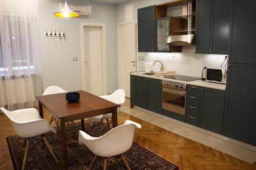 Apartments With Wifi Zagreb - 15952