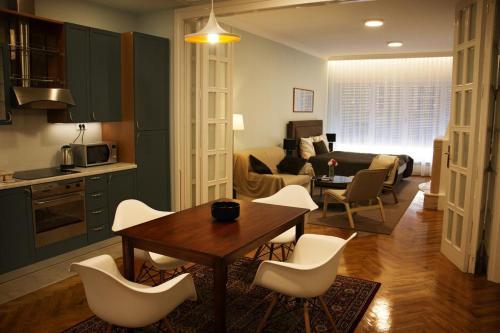 Apartments With Wifi Zagreb - 15952