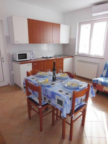 Anita's Terrace Apartment
