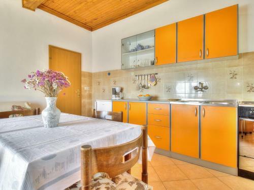 Hostal Paradinovic House With Apartments