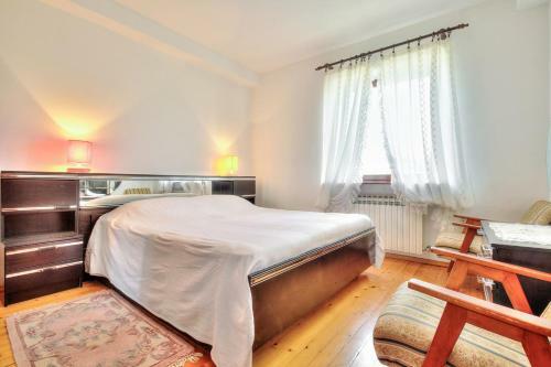 Hostal Nadia House With Apartments