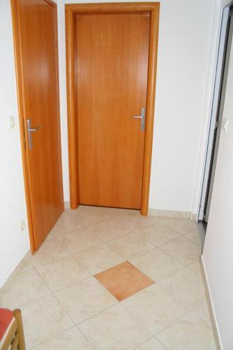 Apartments By The Sea Zaostrog (makarska) - 2649