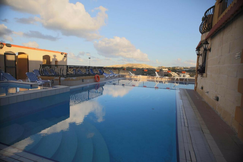 Soreda Hotel
