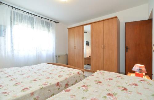 Apartment With Nice Terrace 684