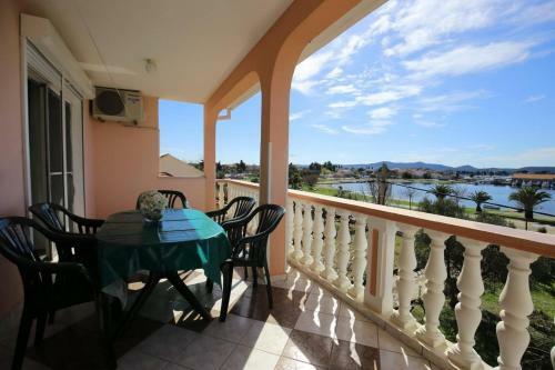 Sea View Apartments Pericic