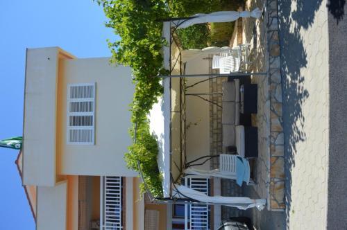 Seafront Apartments Sukosan (3470)